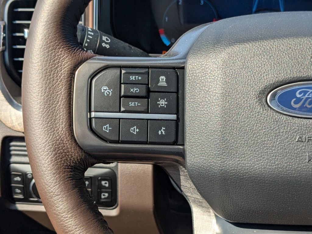 2026 Ford F-350 Super Duty Platinum