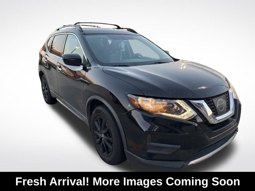 Gray (Magnetic Black) 2017 Nissan Rogue SUV / Crossover Front-Wheel Drive Continuously Variable Transmission