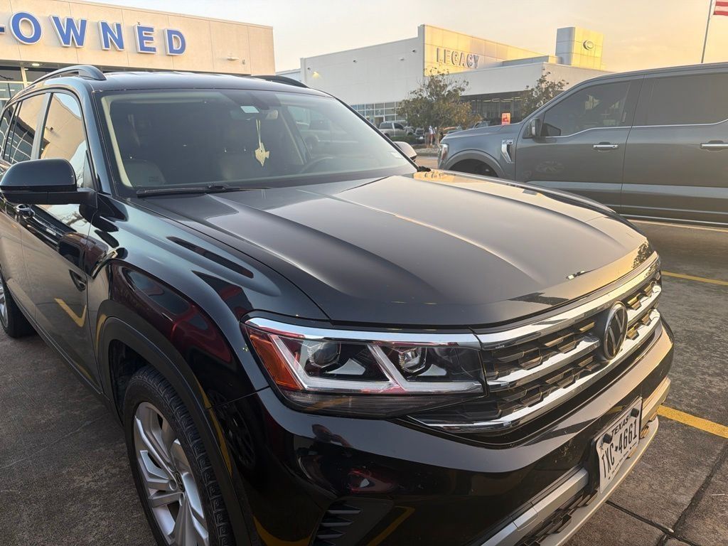 Deep Black Pearl 2021 Volkswagen Atlas SUV / Crossover Front-Wheel Drive 8-Speed Automatic
