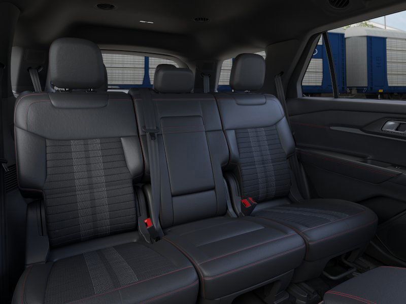 New 2026 Agate Black Metallic Ford ST-Line image 11