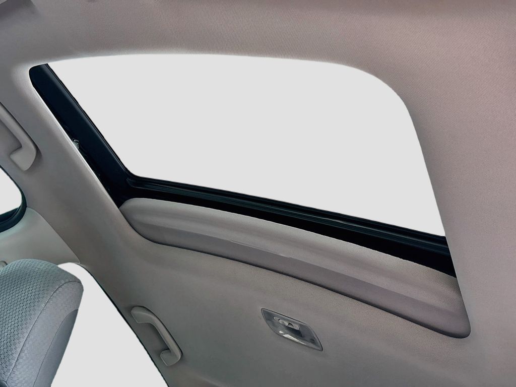 Thumbnail: 2016 Honda CR-V - 18