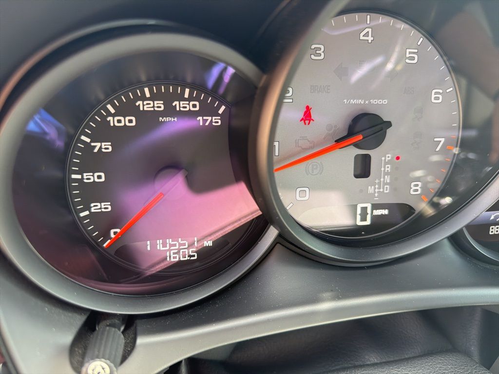 Thumbnail: 2015 Porsche Macan - 8