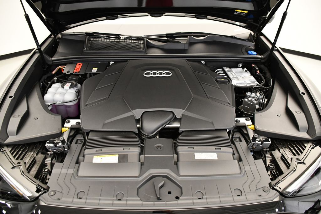 Thumbnail: 2026 Audi Q8 - 11