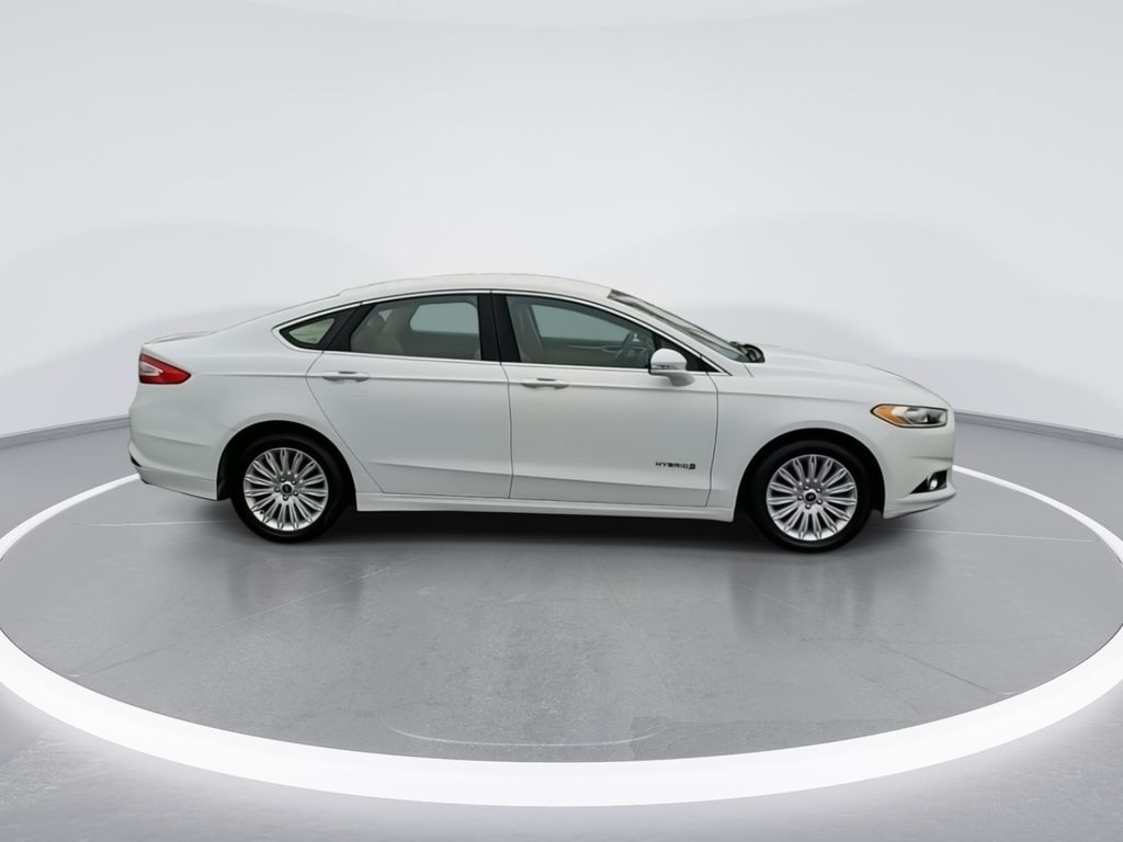 2014 Ford Fusion SE 9