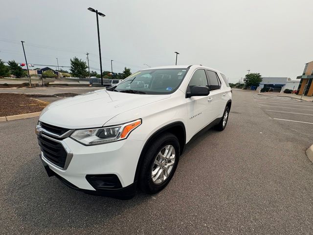 Summit White 2021 Chevrolet Traverse SUV / Crossover Four-Wheel Drive 9-Speed Automatic
