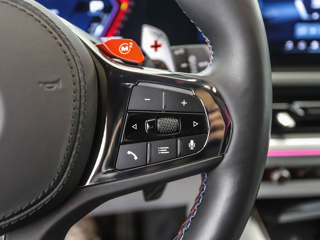 Thumbnail: 2025 BMW XM - 13