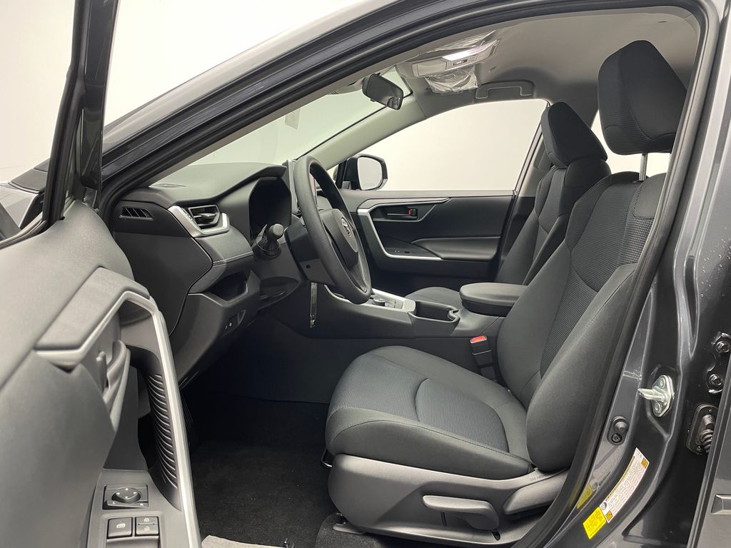 Thumbnail: 2025 Toyota RAV4 - 12