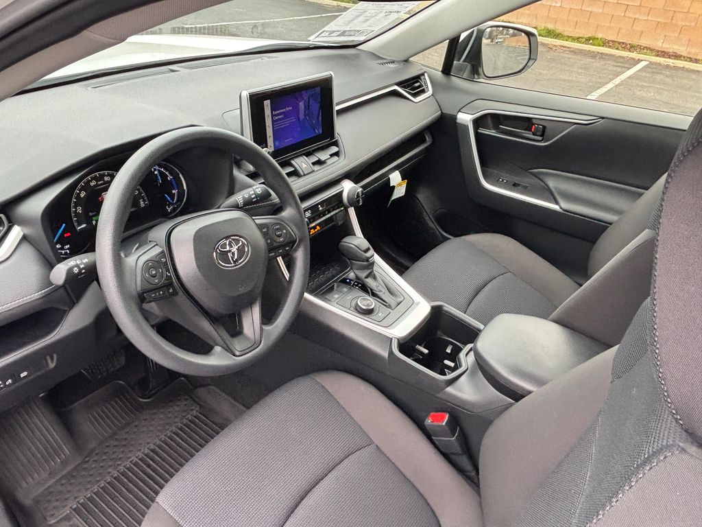 Thumbnail: 2025 Toyota RAV4 - 9