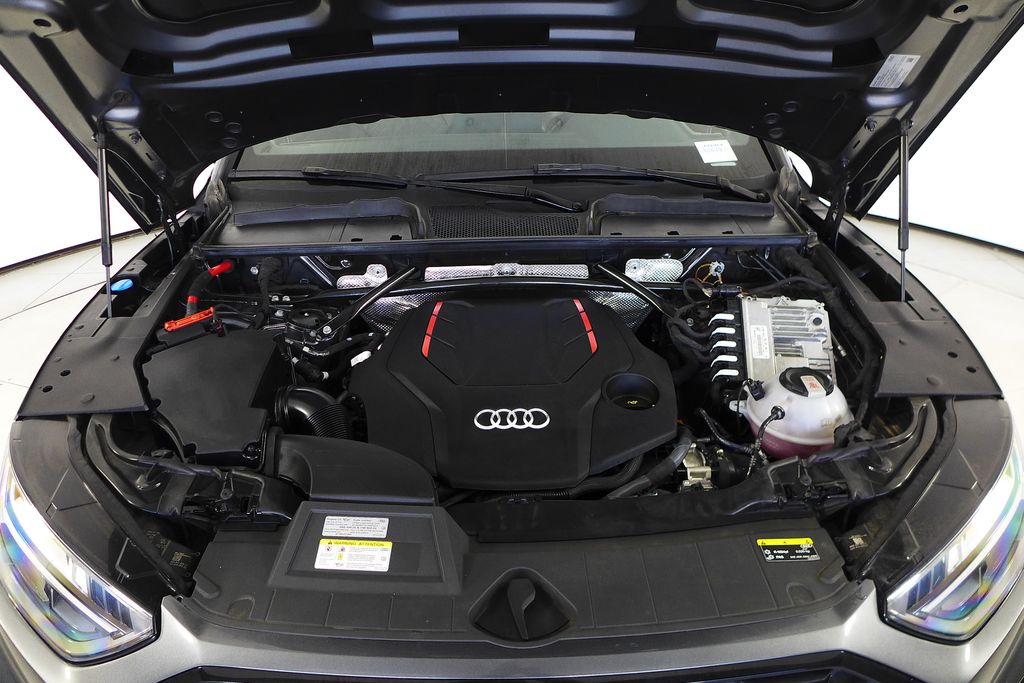 Thumbnail: 2022 Audi SQ5 - 6