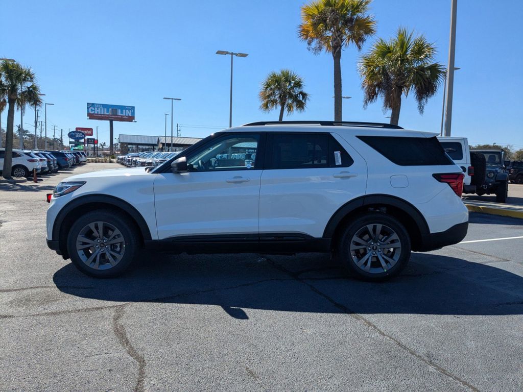 2026 Ford Explorer Active w/200A Pkg