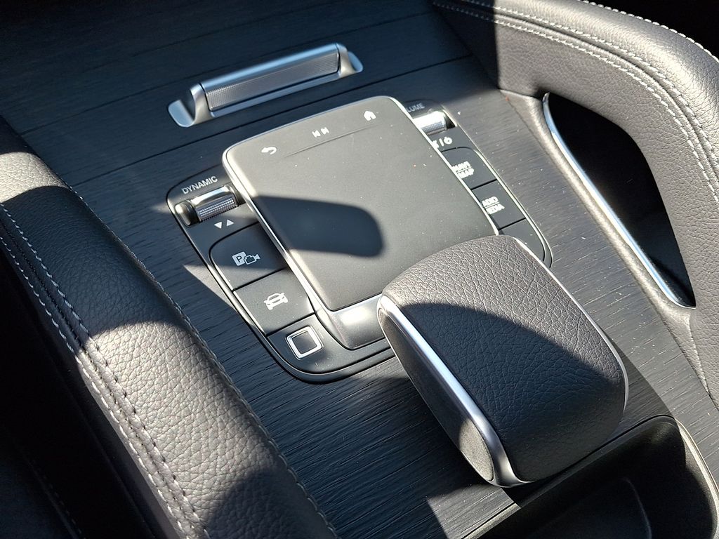 Thumbnail: 2026 Mercedes-Benz GLE - 11