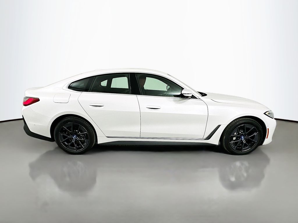 Thumbnail: 2023 BMW i4 - 4
