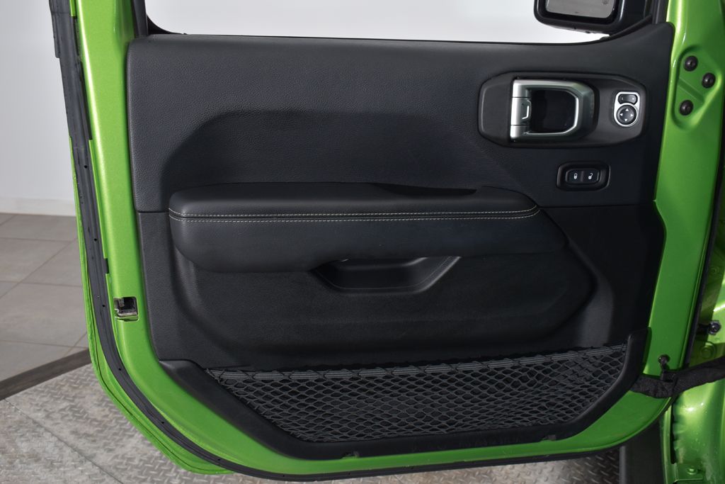 Thumbnail: 2019 Jeep Wrangler - 10