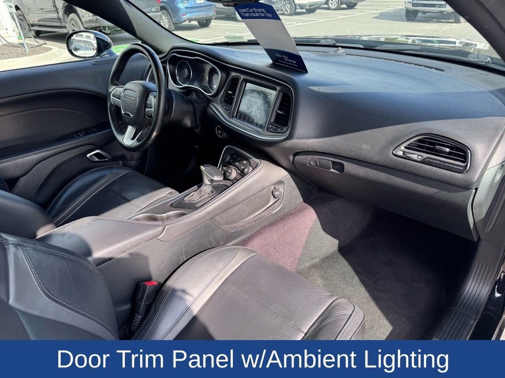 2017 Dodge Challenger SXT Plus