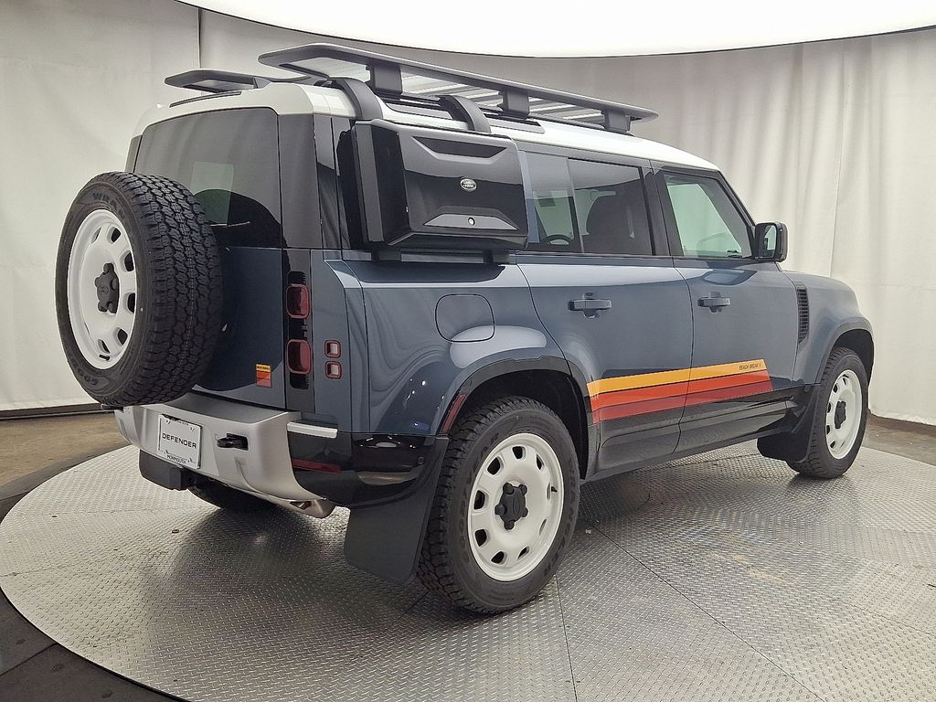 Thumbnail: 2025 Land Rover Defender - 3