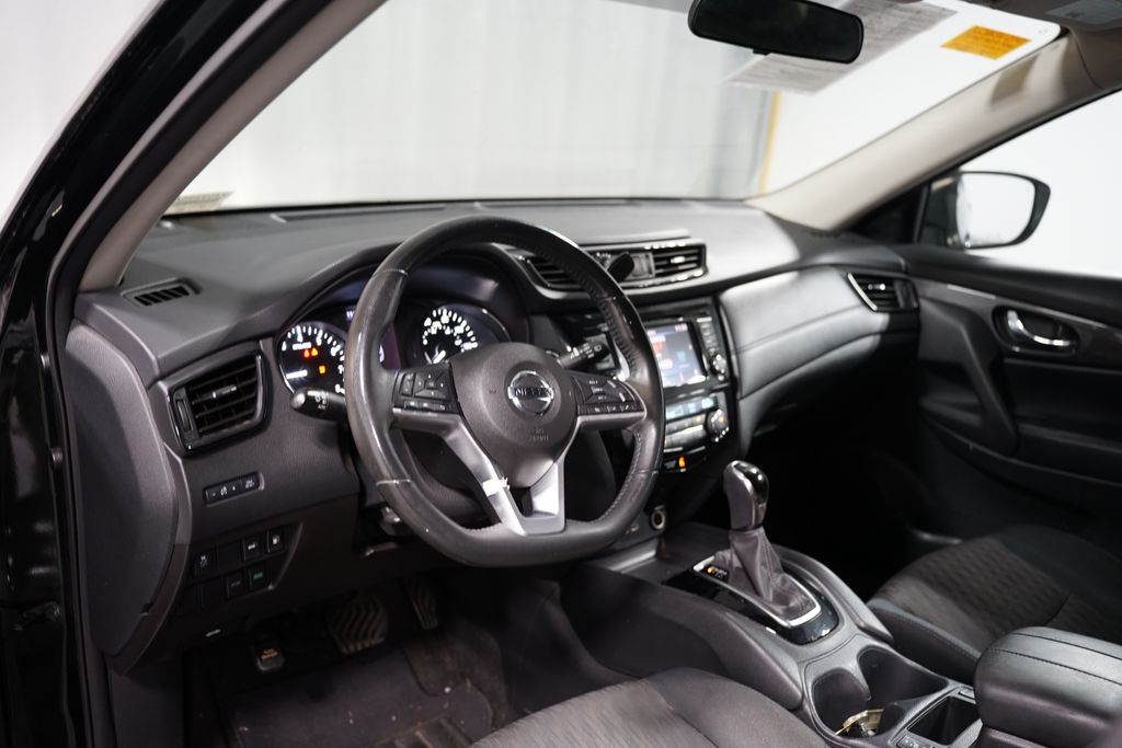 Thumbnail: 2018 Nissan Rogue - 7