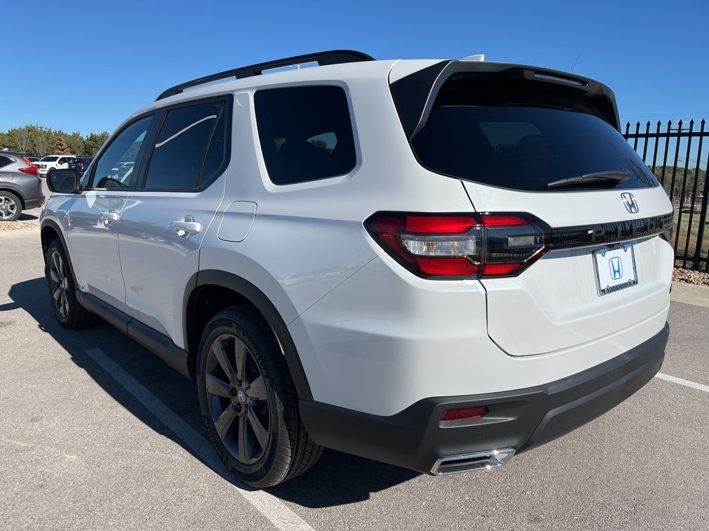 Thumbnail: 2025 Honda Pilot - 4