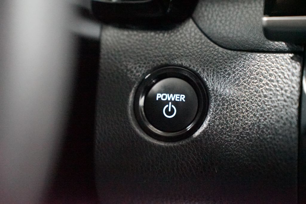 Thumbnail: 2025 Toyota Camry - 23