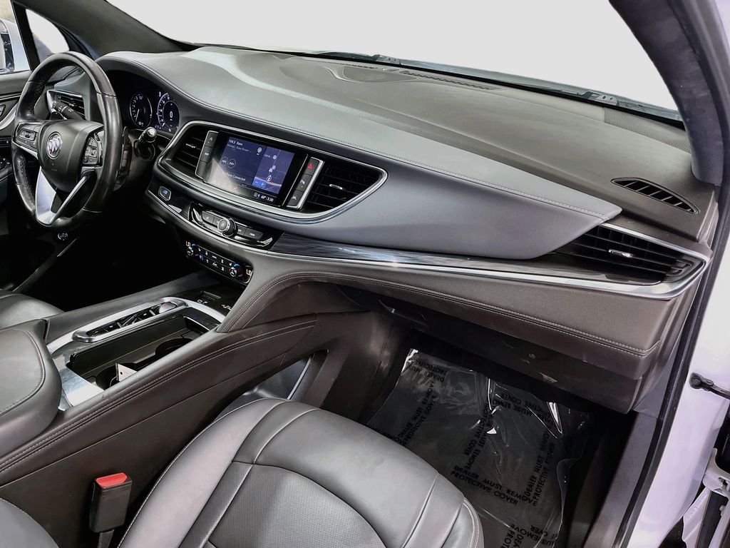 Used 2022 White Buick Premium Group image 31