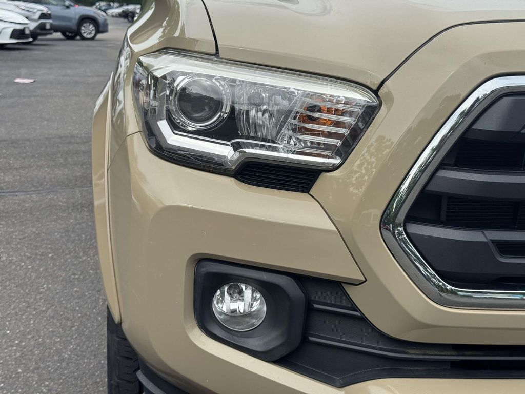 Used 2018 Toyota Tacoma Truck