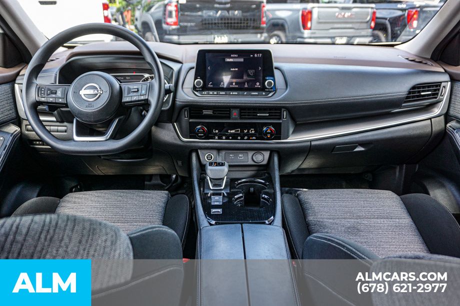 2023 Nissan Rogue SV photo 23