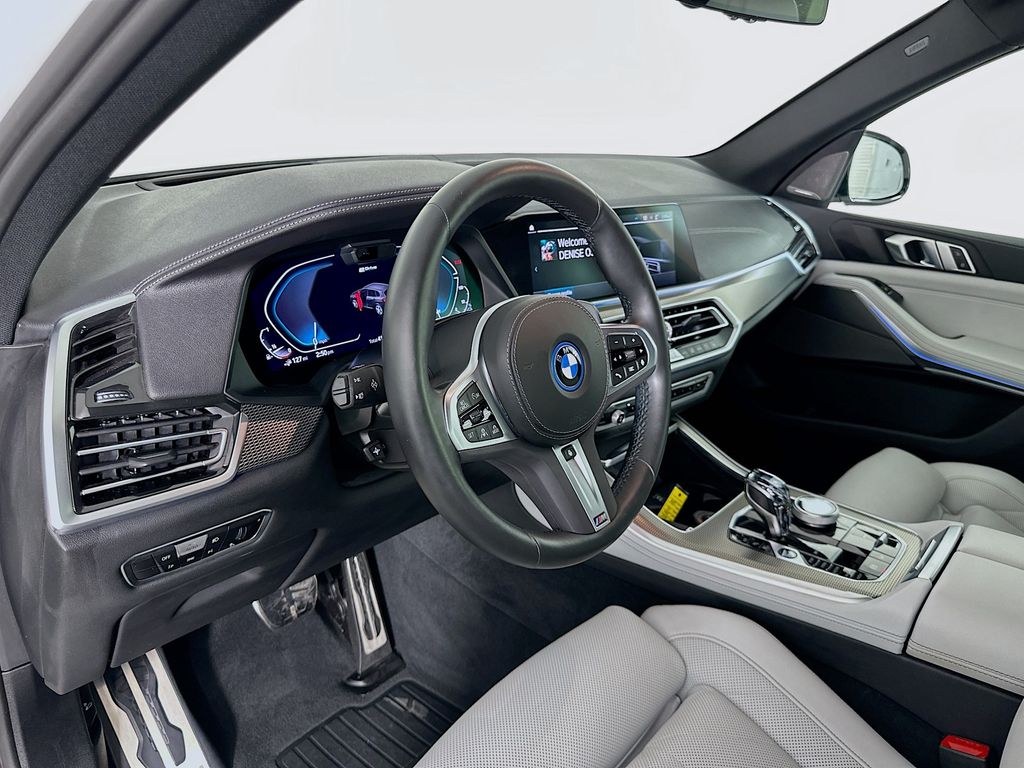 Thumbnail: 2023 BMW X5 - 9