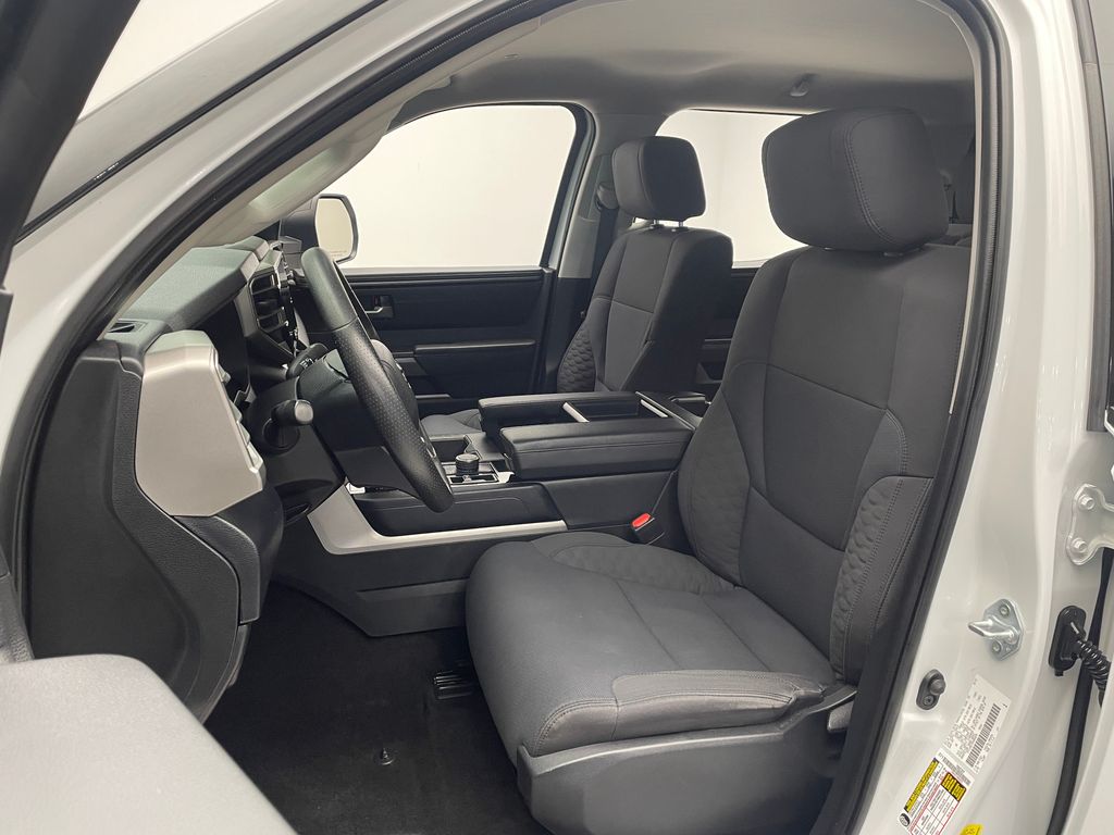 Thumbnail: 2022 Toyota Tundra - 13