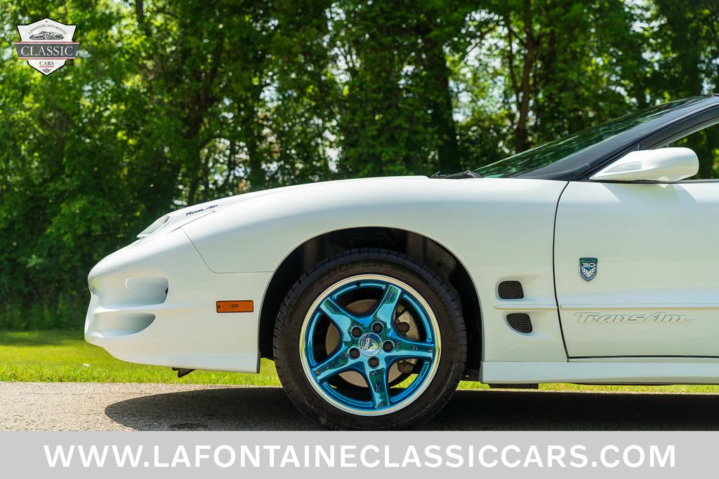 1999 Pontiac Firebird 32