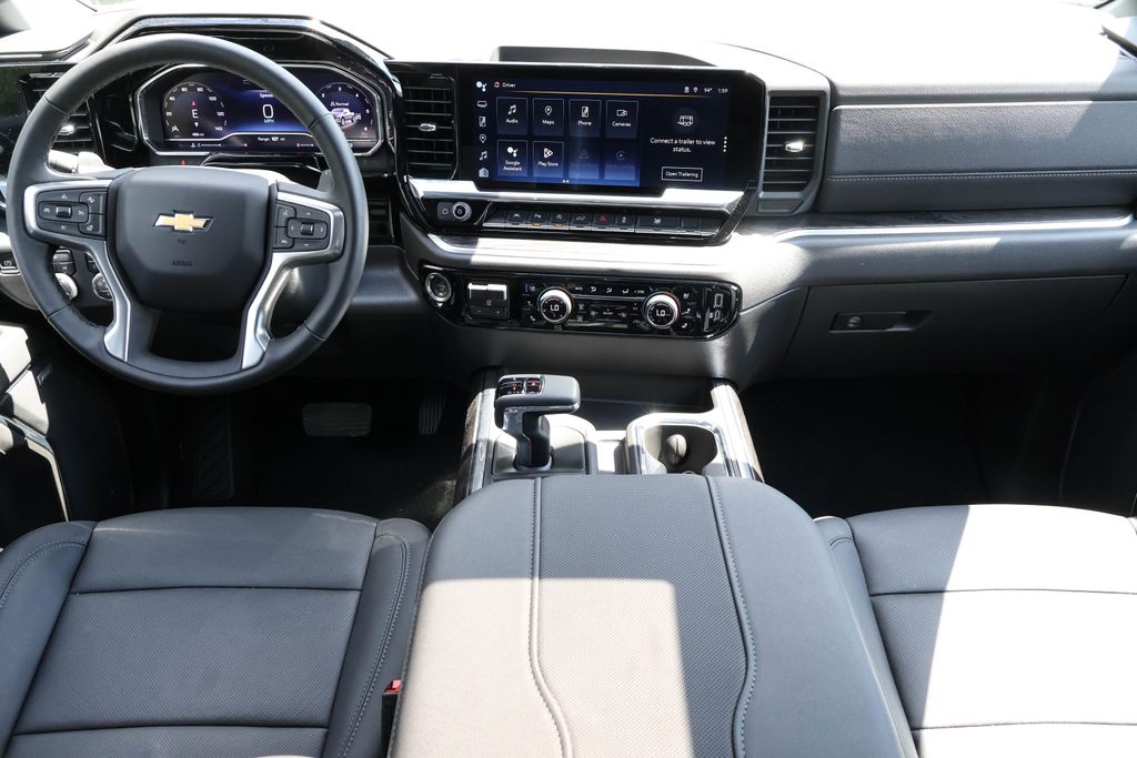 2025 Chevrolet Silverado 1500 LTZ 17
