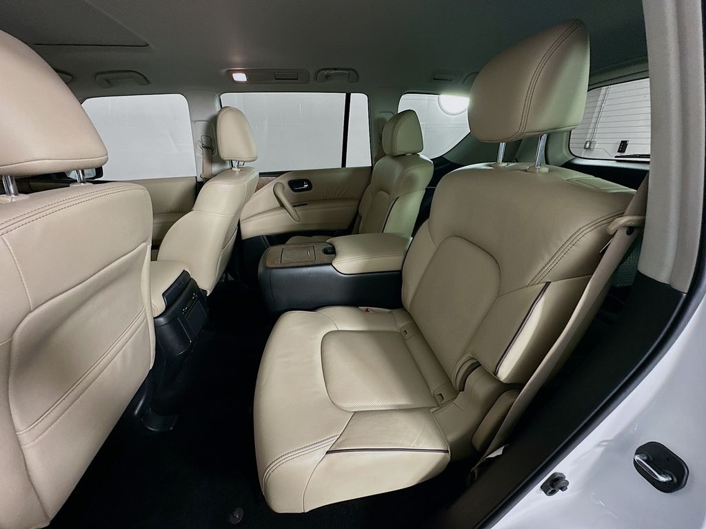 2023 Nissan Armada SL 24