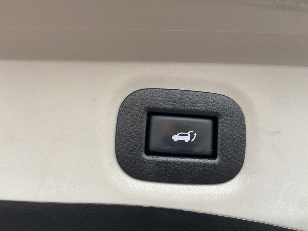 Thumbnail: 2020 Nissan Rogue - 13