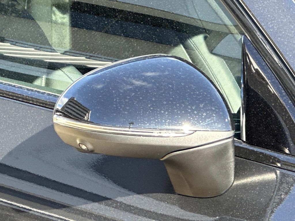 Thumbnail: 2025 Mercedes-Benz GLC - 6