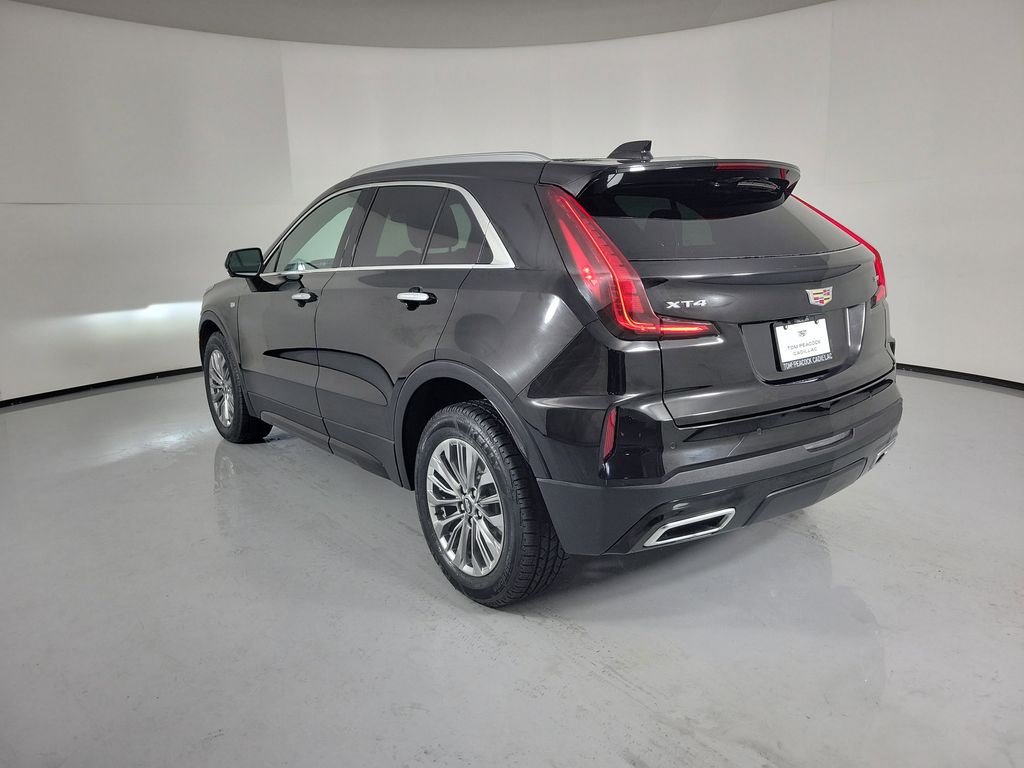 2025 Cadillac XT4 Premium Luxury - 2