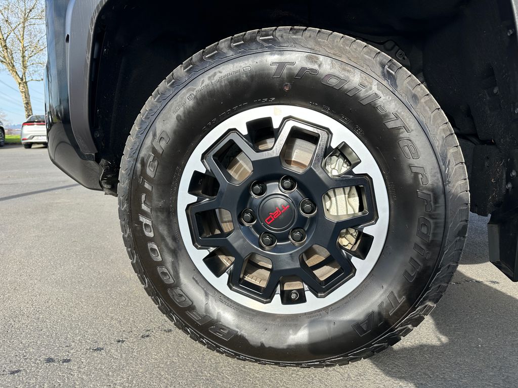 2024 Toyota Tacoma TRD Off-Road