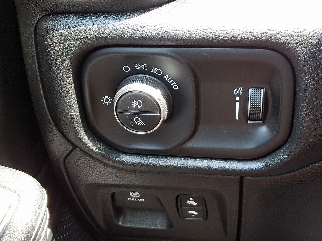 Thumbnail: 2021 RAM 1500 - 23