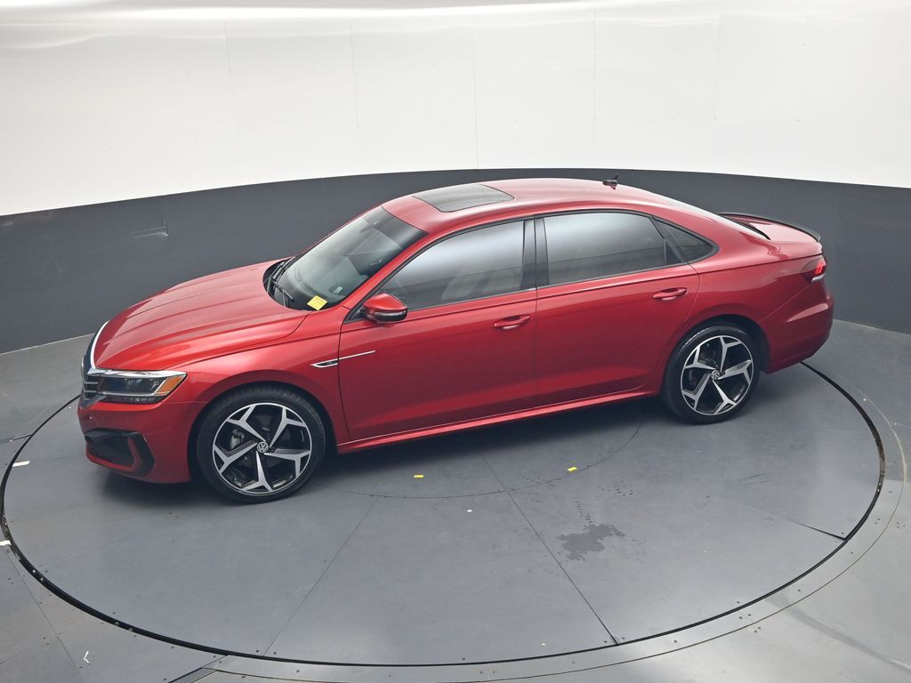 Used 2021  Volkswagen 2.0T R-Line image 25