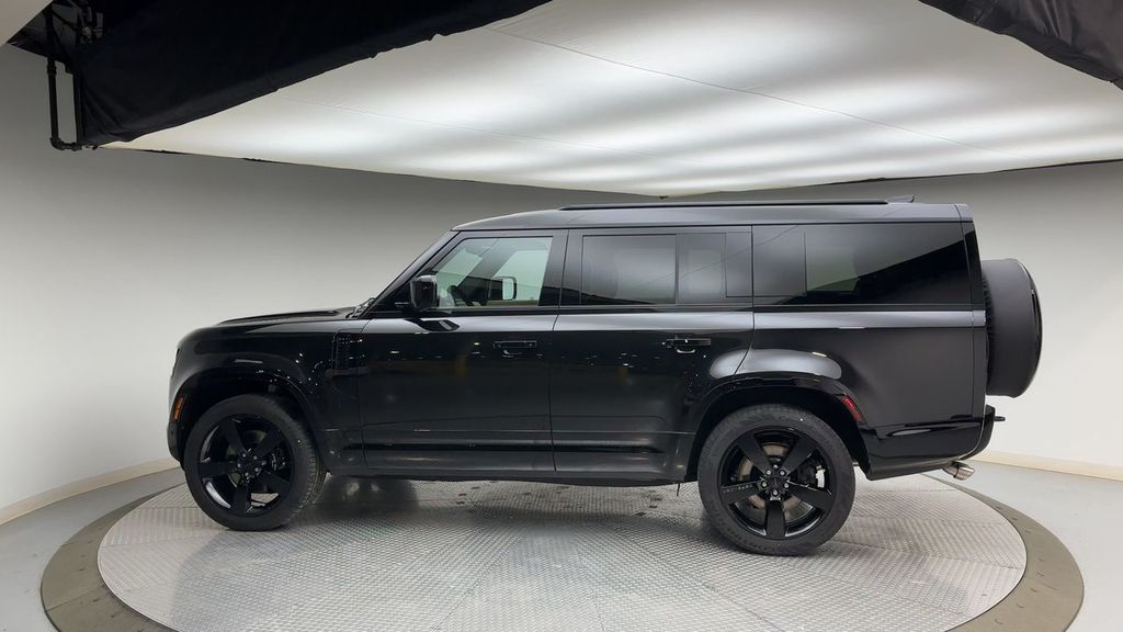 Thumbnail: 2026 Land Rover Defender - 5