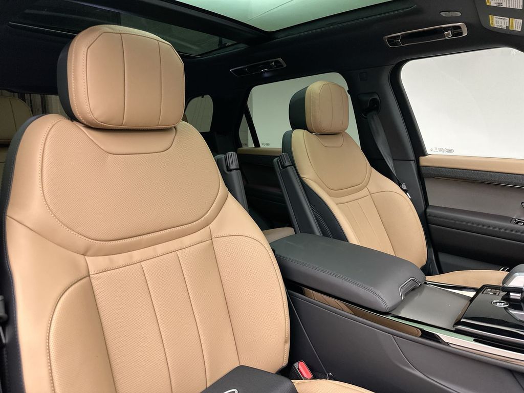 2025 Land Rover Range Rover Sport Dynamic 6