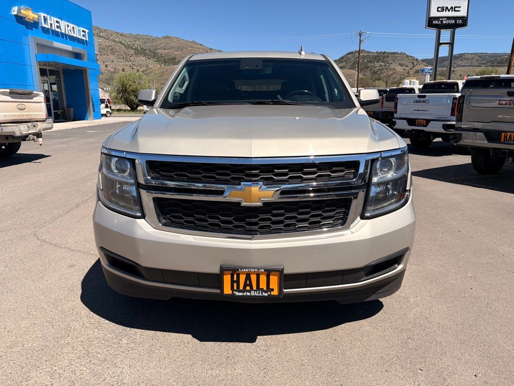 Champagne Silver Metallic 2016 Chevrolet Suburban 1500 LT 4WD SUV / Crossover Four-Wheel Drive 6-Speed Automatic Overdrive