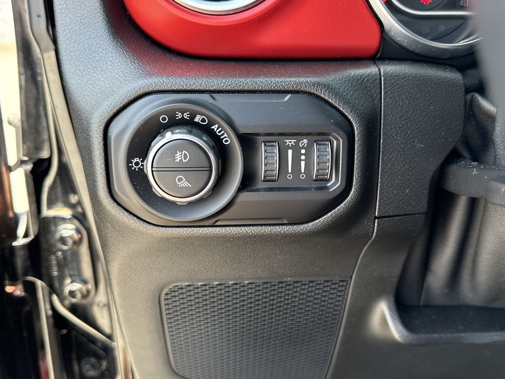 Used 2021 Jeep Gladiator Truck