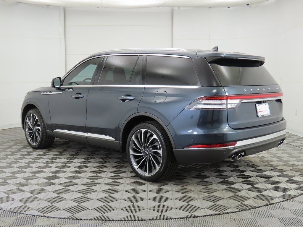 Thumbnail: 2022 Lincoln Aviator - 7