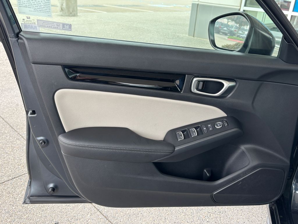 Thumbnail: 2024 Honda Civic - 24