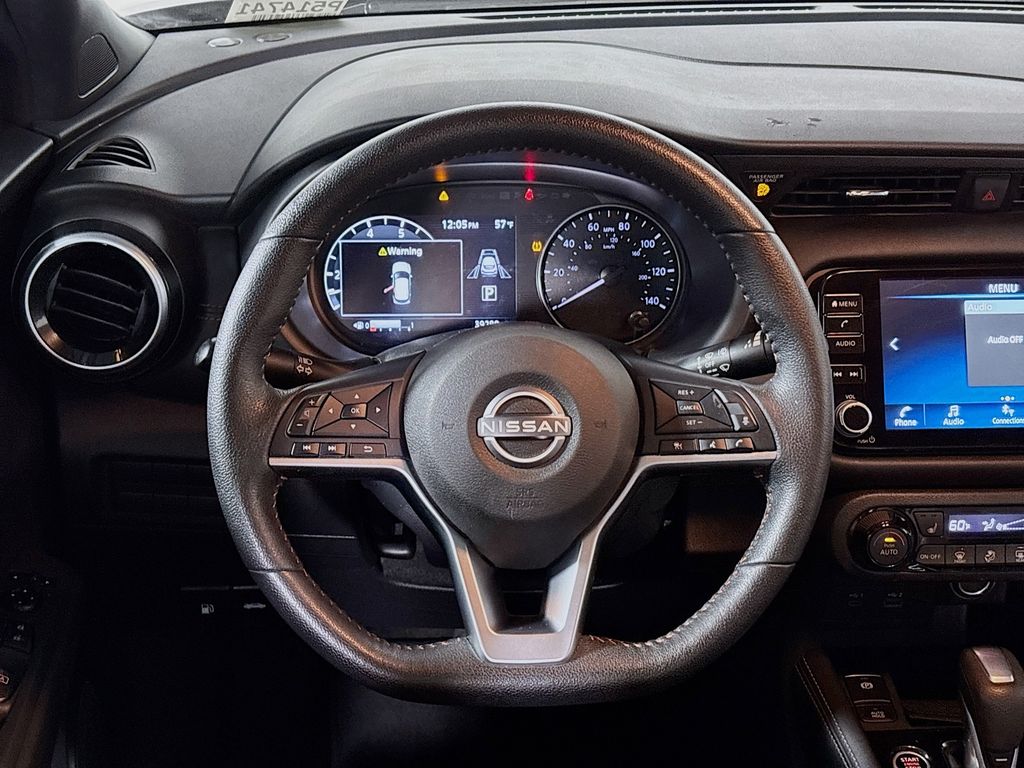 2023 Nissan Kicks SR