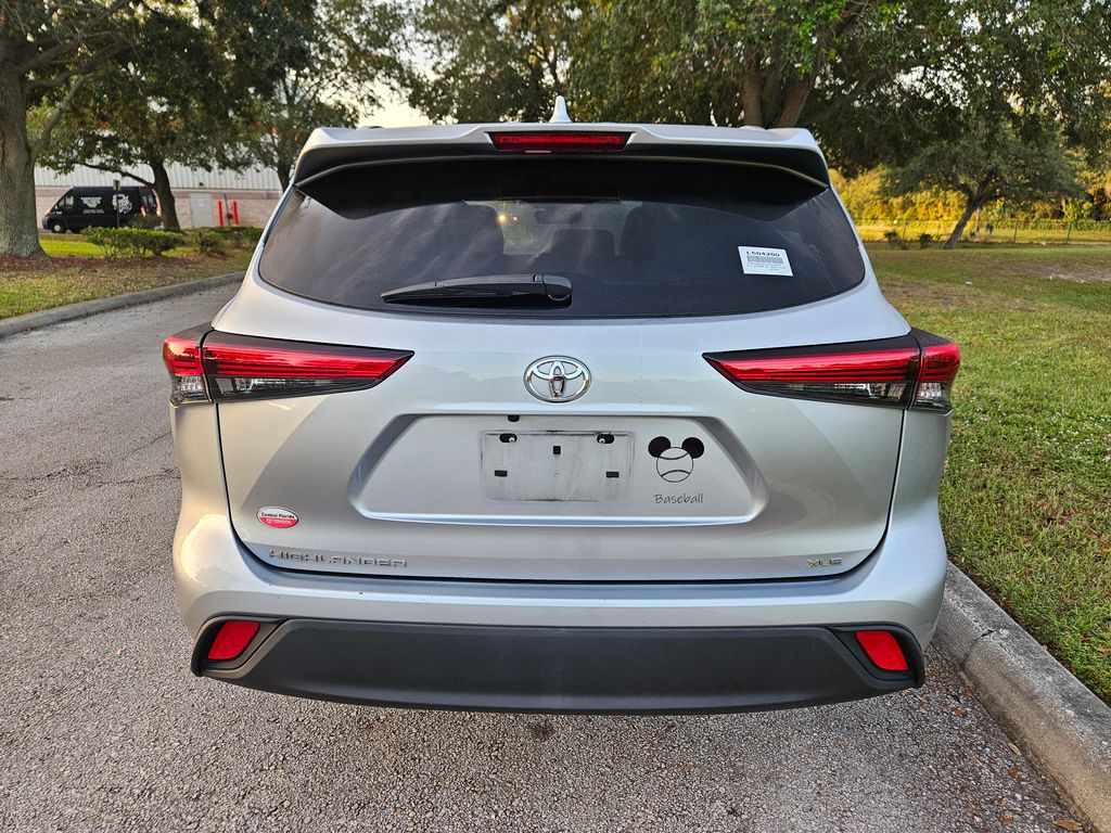 2020 Toyota Highlander XLE 4