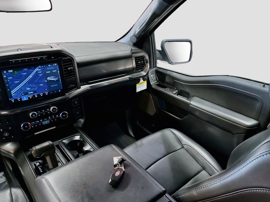 Used 2024 White Metallic Ford Lariat image 24