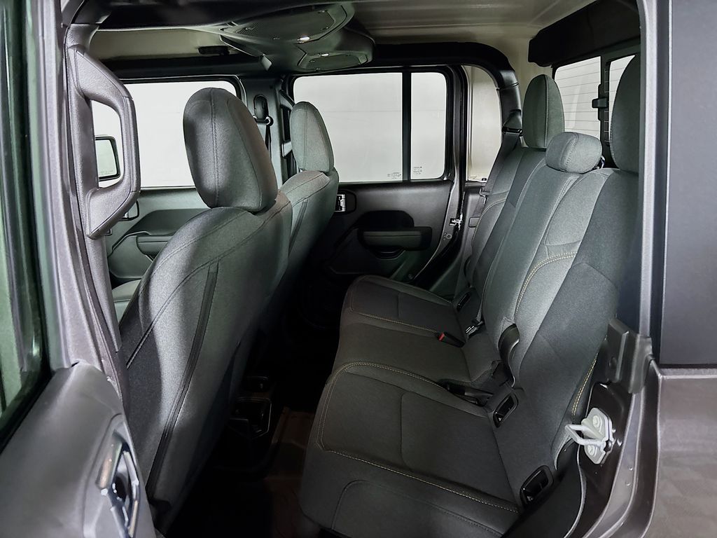 2025 Jeep Gladiator Willys