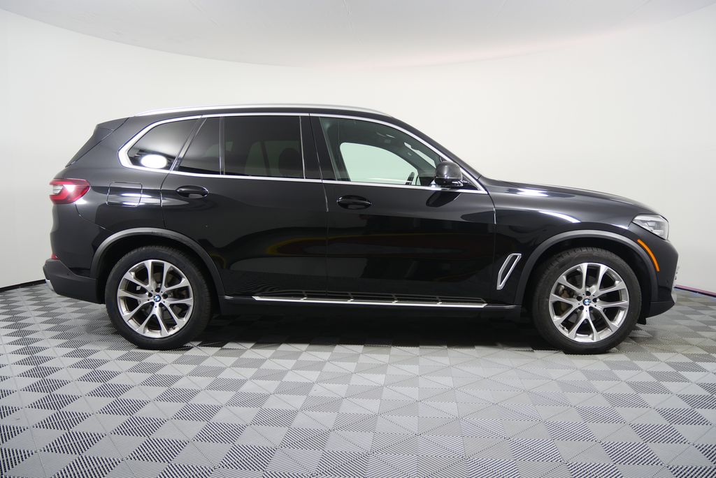 Thumbnail: 2023 BMW X5 - 2