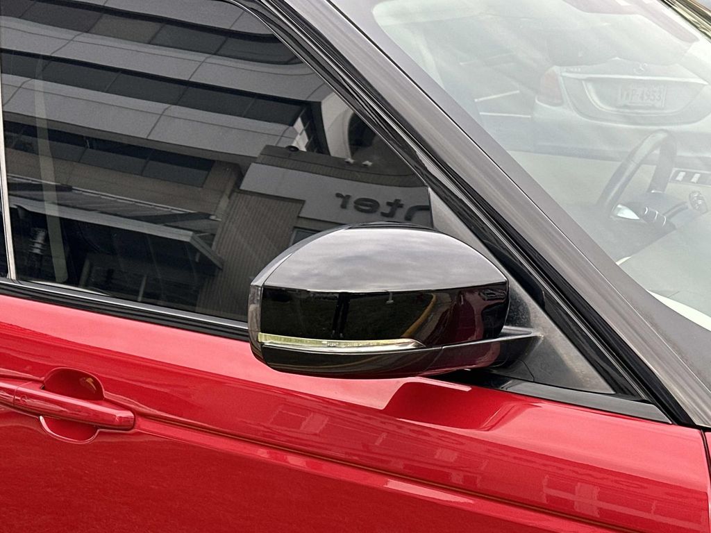 Thumbnail: 2019 Land Rover Range Rover Sport - 18