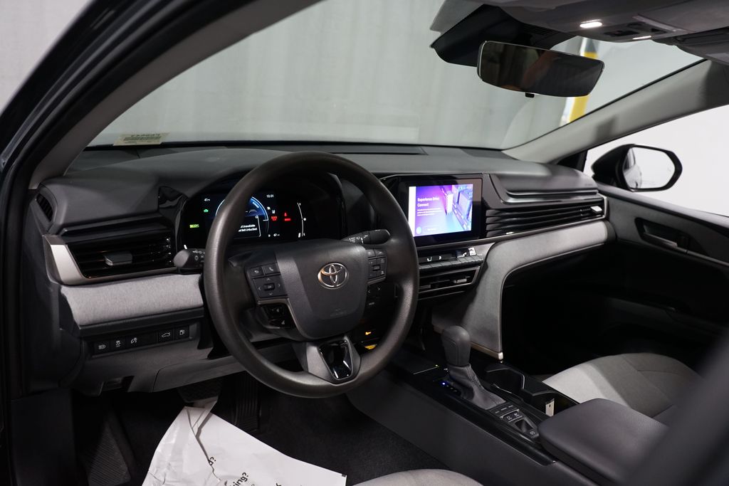 Thumbnail: 2025 Toyota Camry - 11