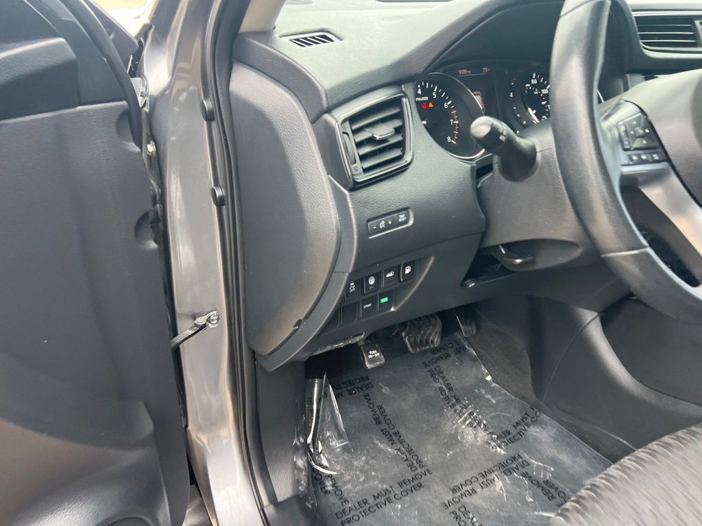 2020 Nissan Rogue SV Gray at Community Honda